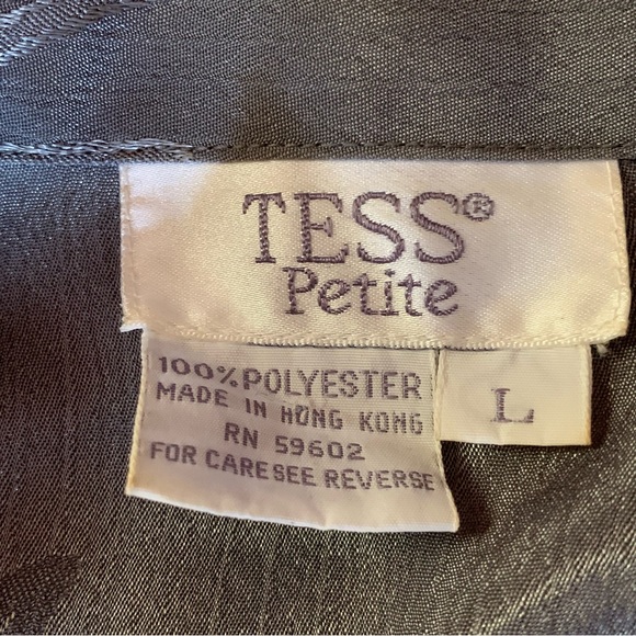 TESS PETITE. Beautiful Designed Graphite Gray Blouse. Long sleeves. Size… - Picture 7 of 10